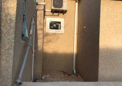 Électricien en intervention pour dépannage et réparation électrique